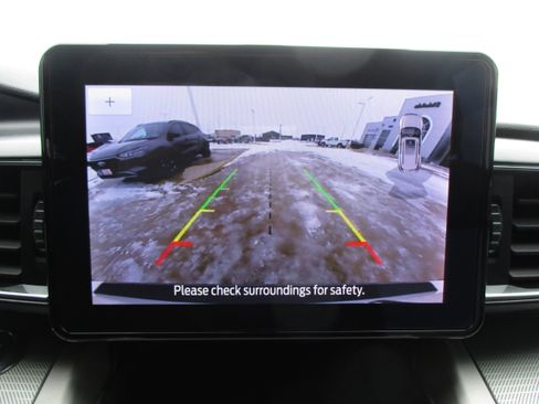 Used 2023 Ford Explorer XLT w/ Equipment Group 202A image 30