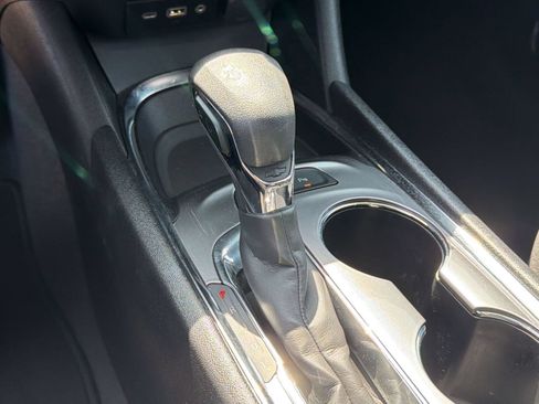 Used 2024 Chevrolet Malibu LT FWD image 17