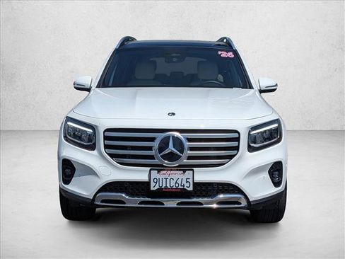 Used 2026 Mercedes-Benz GLB 250 image 2