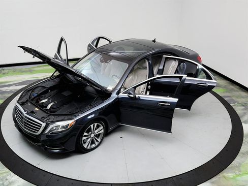 Used 2016 Mercedes-Benz S 550 Sedan image 38