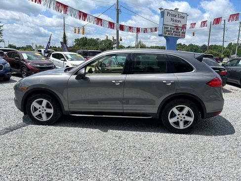 Used 2013 Porsche Cayenne image 3