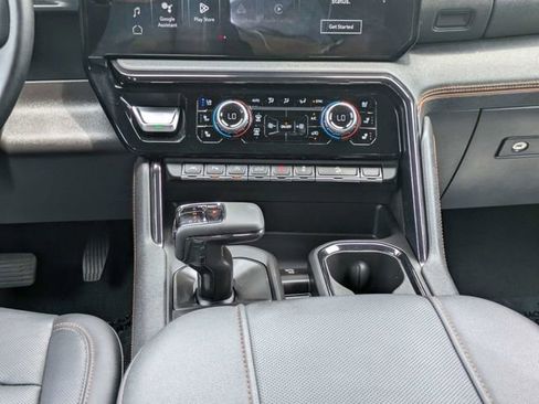 Used 2024 GMC Sierra 1500 AT4 w/ AT4 Premium Package AWD/4WD image 19