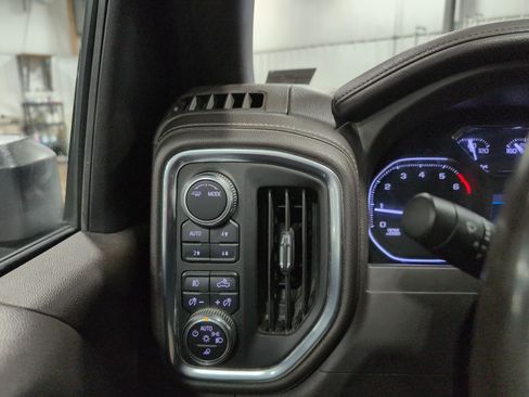 Used 2021 GMC Sierra 2500 SLT w/ SLT Premium Package AWD/4WD image 21