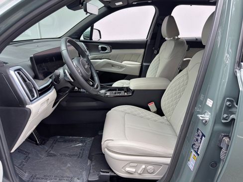 Used 2025 Kia Sorento SX Prestige AWD/4WD image 17