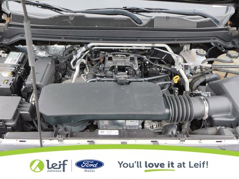 Used 2024 Chevrolet Colorado W/T w/ Technology Package image 32