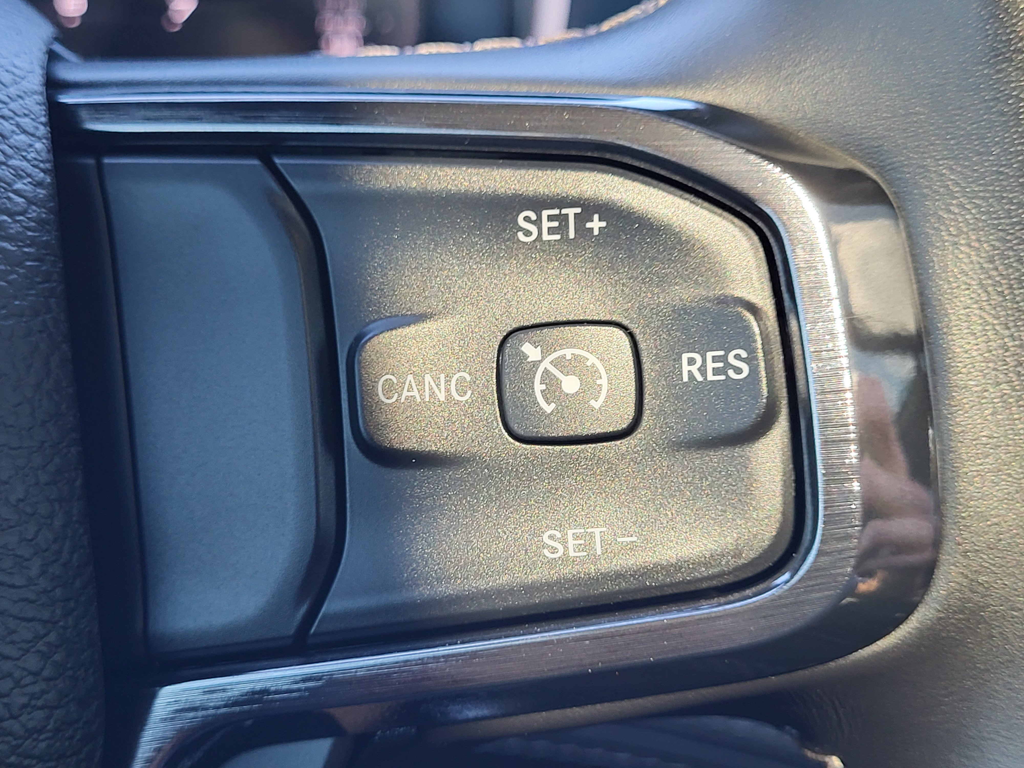 Used 2023 RAM 1500 Limited w/ Night Edition AWD/4WD image 27