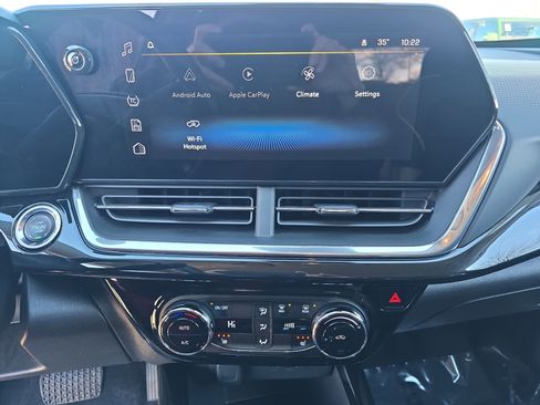 Used 2024 Chevrolet Trax ACTIV w/ Driver Confidence Package image 20