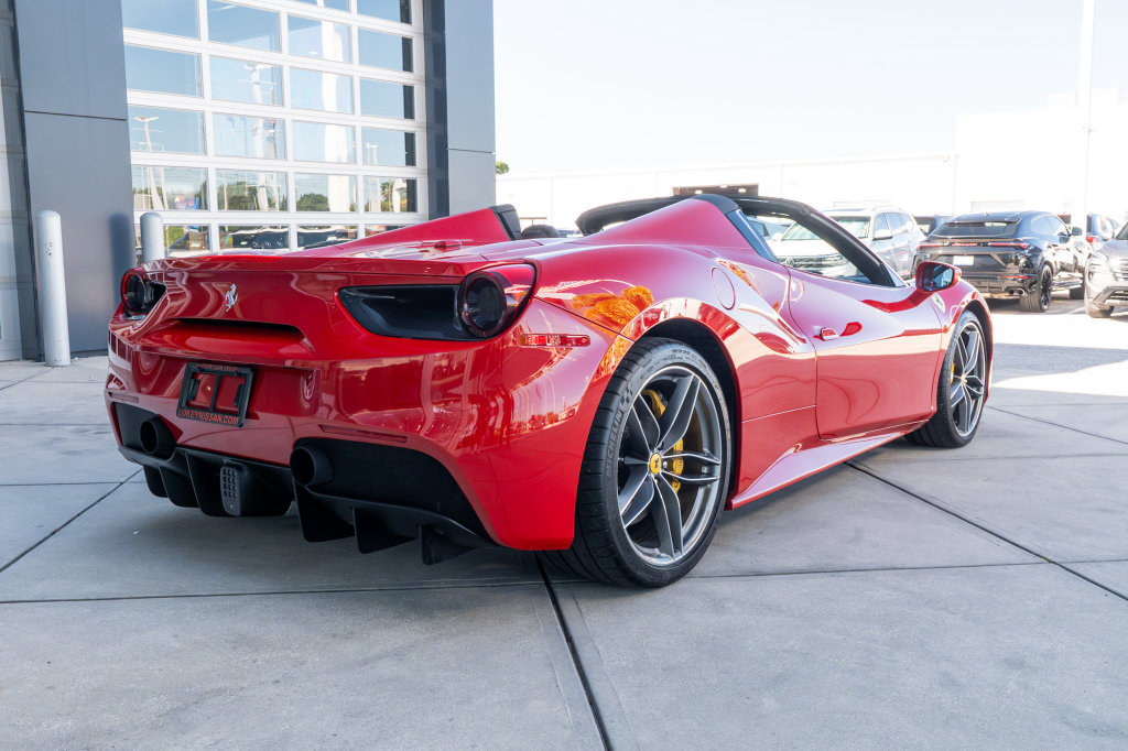 Used 2018 Ferrari 488 Spider RWD image 24