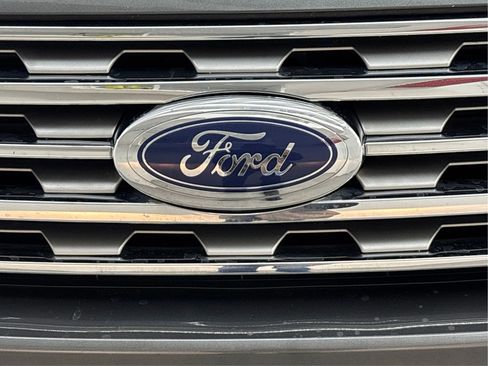 Used 2019 Ford Expedition Limited w/ Equipment Group 301A image 34