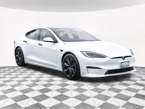 Used 2022 Tesla Model S image 8