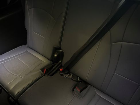 Used 2024 Buick Enclave Premium image 16