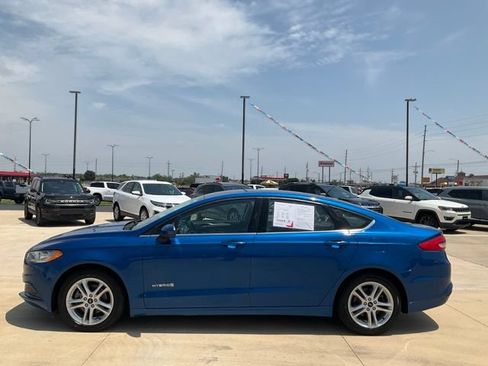 Used 2018 Ford Fusion S FWD image 32