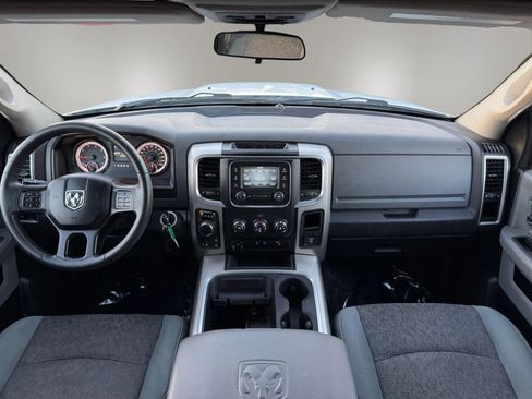 Used 2017 RAM 1500 Classic SLT AWD/4WD image 18