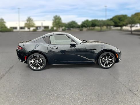 Used 2019 MAZDA MX-5 Miata RF Grand Touring image 7