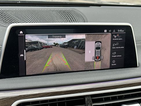 Used 2022 BMW 740i w/ Premium Package RWD image 23