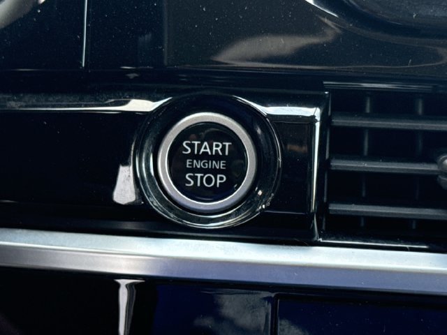 Used 2022 Nissan Pathfinder SV FWD image 21