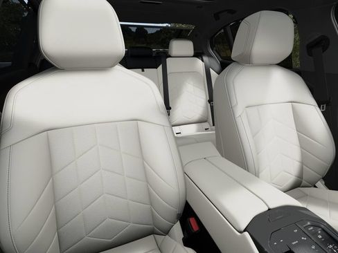 New 2027 BMW 550e xDrive AWD/4WD image 11