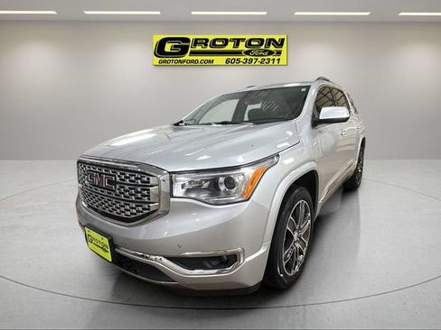 Used 2019 GMC Acadia Denali w/ Technology Package AWD/4WD image 1