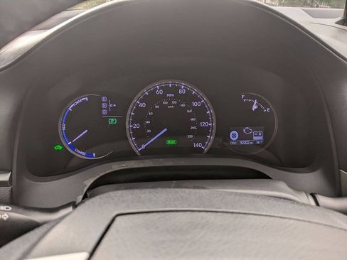 Used 2015 Lexus CT 200h w/ Navigation Package FWD image 12