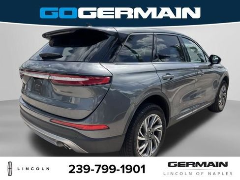 Used 2023 Lincoln Corsair FWD image 9