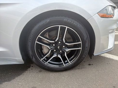 Used 2018 Ford Mustang GT image 9