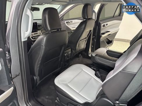 Used 2021 Ford Explorer XLT w/ Equipment Group 202A image 25