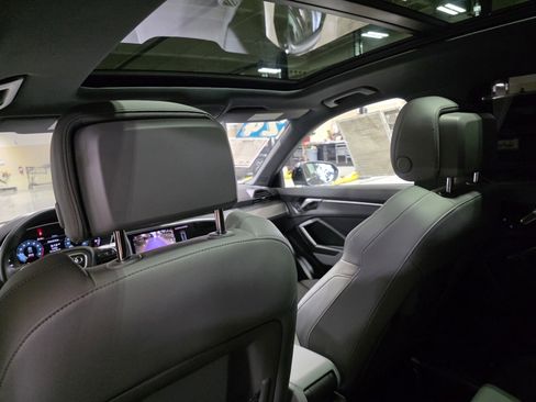 Used 2024 Audi Q3 2.0T Premium image 15