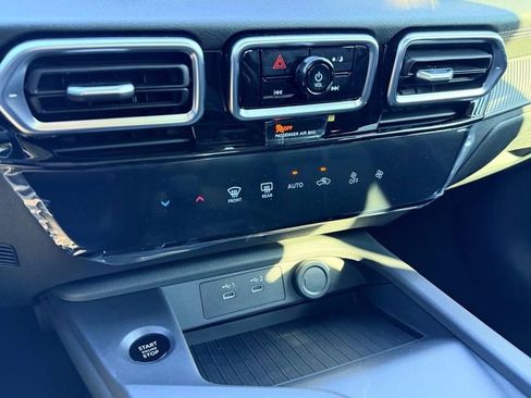 New 2026 Nissan Sentra SV w/ Floor Mat Package FWD image 15