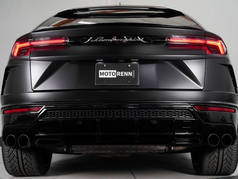 Used 2020 Lamborghini Urus image 22