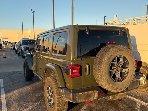 Used 2021 Jeep Wrangler Unlimited Rubicon image 4