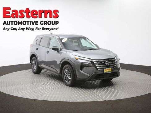 Used 2024 Nissan Rogue S AWD/4WD image 51