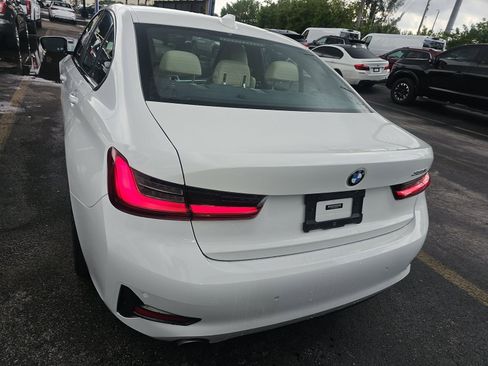 Used 2022 BMW 330i Sedan w/ Driving Assistance Package RWD image 7