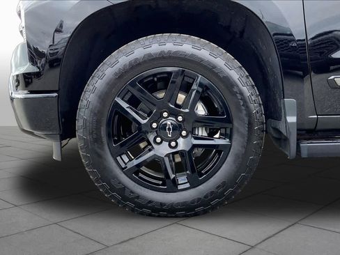 Used 2024 Chevrolet Silverado 1500 High Country w/ Midnight Edition AWD/4WD image 11
