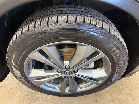 Used 2019 Nissan Murano Platinum w/ Cargo Package AWD/4WD image 14
