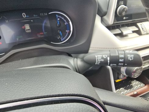 Used 2022 Toyota RAV4 Limited AWD/4WD image 13