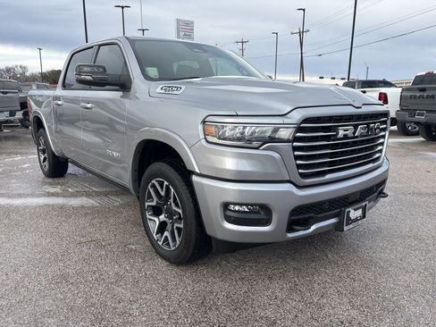 Used 2025 RAM 1500 Laramie w/ Laramie Southwest Edition image 7