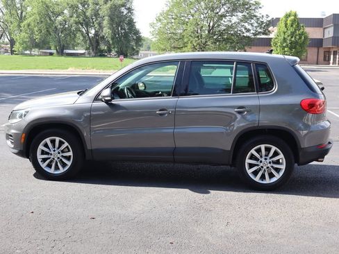 Used 2014 Volkswagen Tiguan SE AWD/4WD image 9