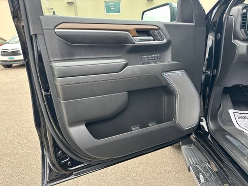 Used 2024 Chevrolet Silverado 1500 High Country w/ High Country Premium Package AWD/4WD image 21