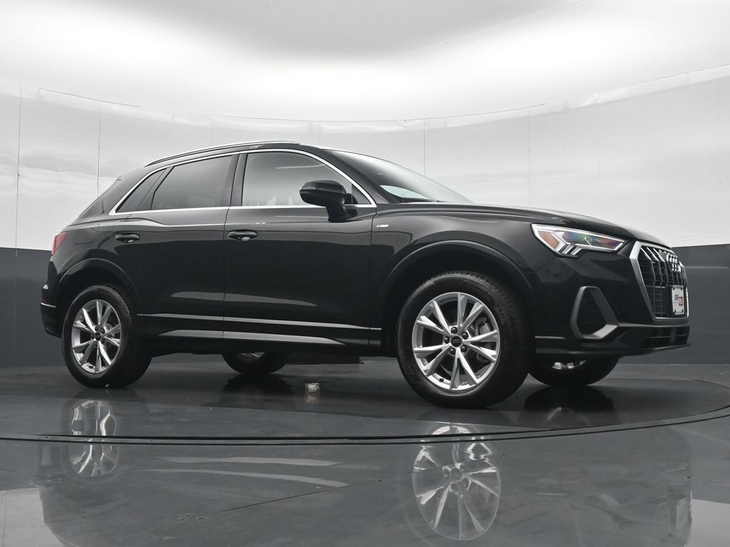 Used 2025 Audi Q3 2.0T Premium AWD/4WD image 33