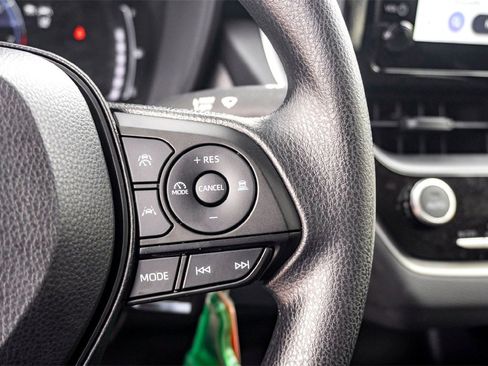 Used 2026 Toyota Corolla LE image 20