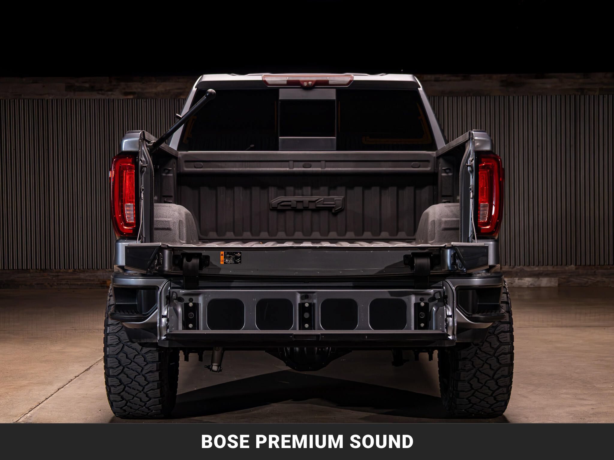 Used 2020 GMC Sierra 1500 AT4 w/ AT4 Premium Package AWD/4WD image 8