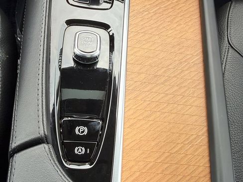 Used 2023 Volvo XC90 B6 Plus w/ Protection Package Premier AWD/4WD image 19
