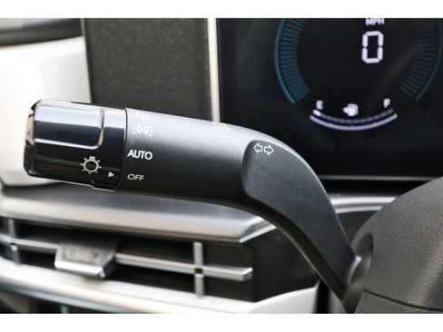 Certified 2024 Hyundai Santa Fe SEL FWD image 19