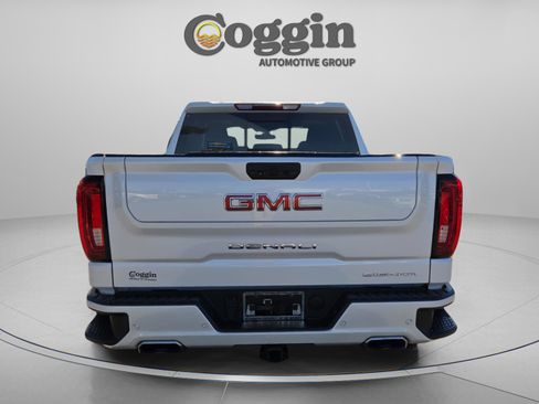 Used 2022 GMC Sierra 1500 Denali w/ Denali Premium Package image 4