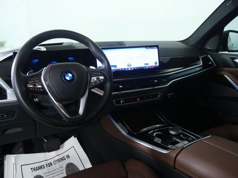 Certified 2024 BMW X5 xDrive50e w/ Premium Package image 17
