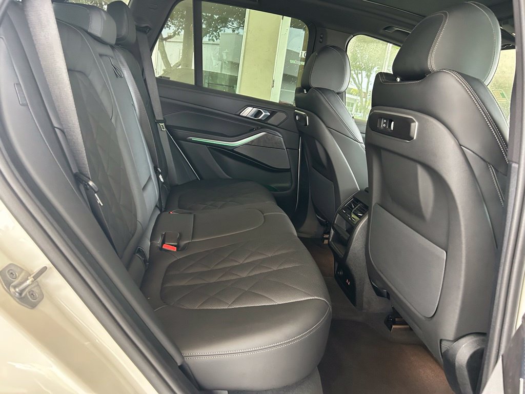 Used 2026 BMW X5 xDrive40i w/ Premium Package AWD/4WD image 30