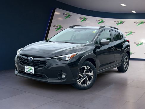 Used 2024 Subaru Crosstrek 2.0i Premium image 3
