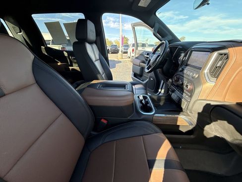 Certified 2021 Chevrolet Silverado 1500 High Country w/ Technology Package image 13