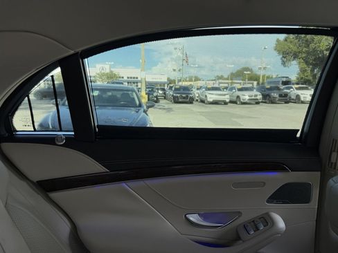 Used 2015 Mercedes-Benz S 550 Sedan image 19
