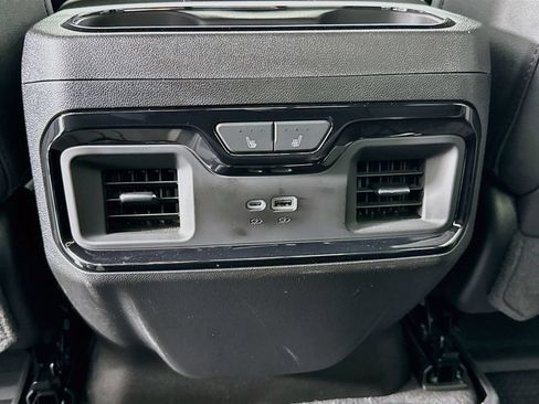 Certified 2024 Chevrolet Silverado 2500 ZR2 w/ Technology Package AWD/4WD image 26